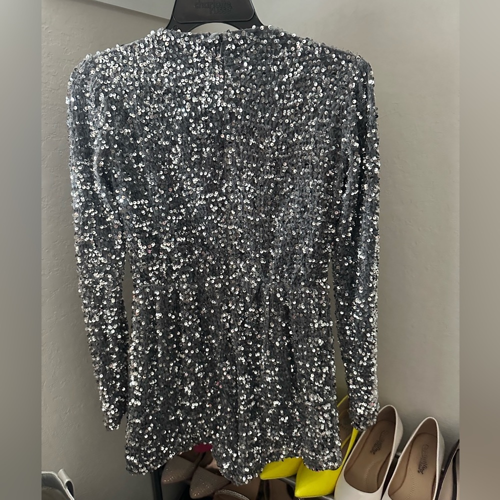 Silver sequins romper - Picture 2 of 4